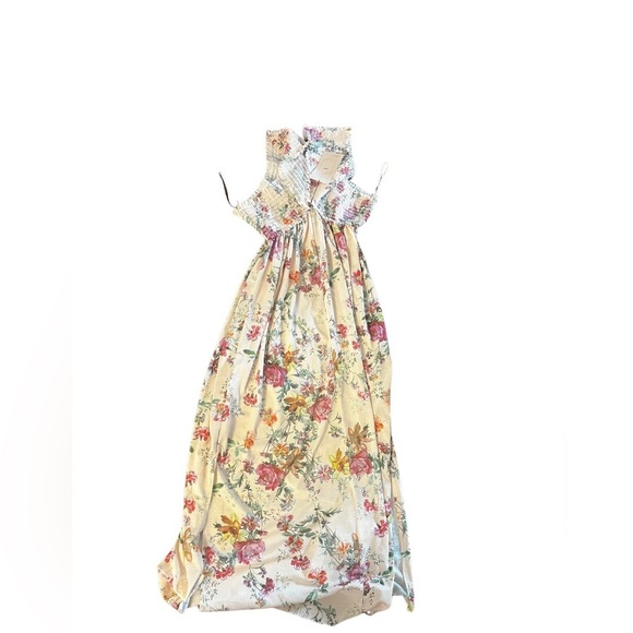 Zara Dresses & Skirts - Gorgeous off the shoulder Zara dress